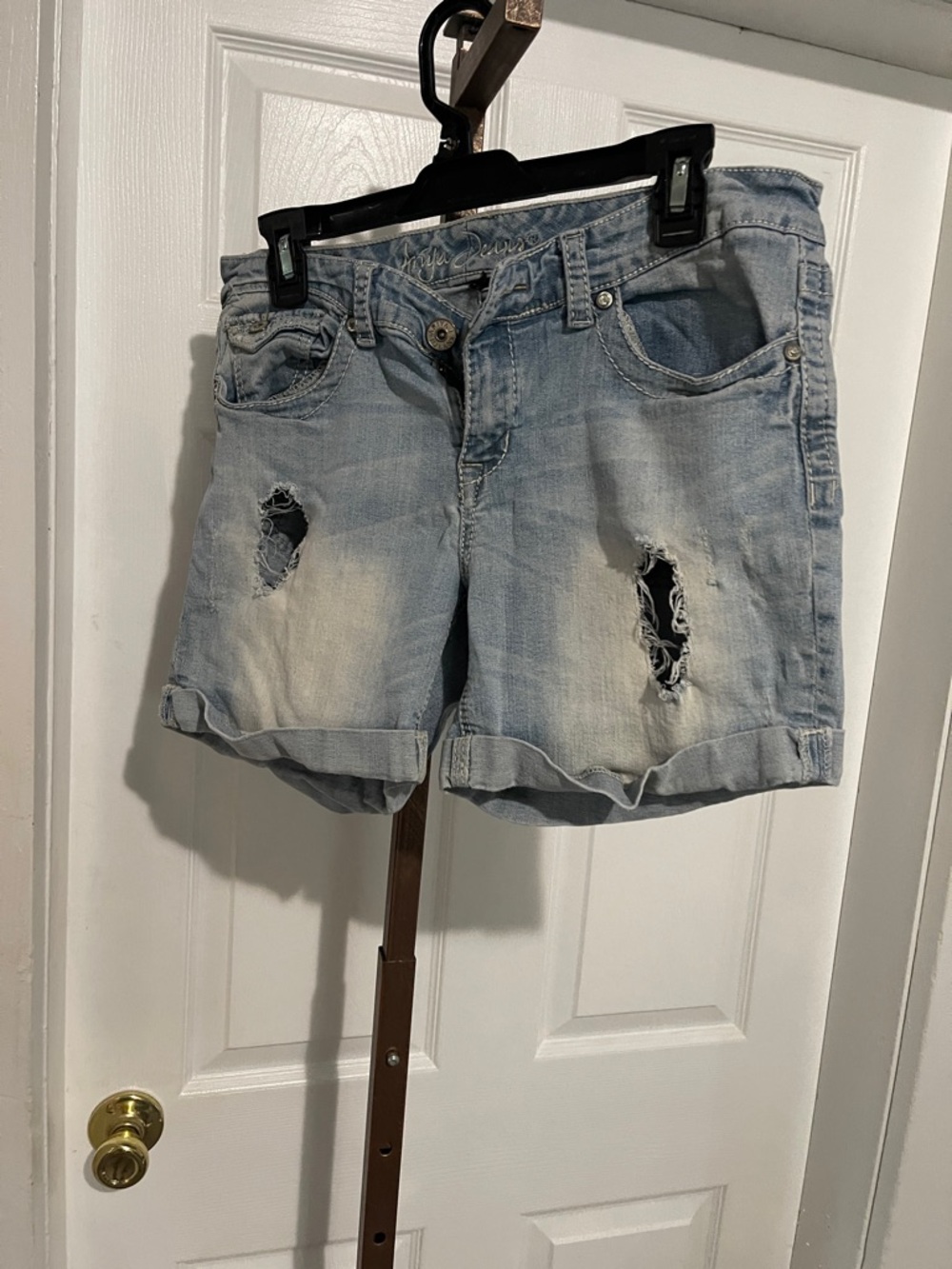 Light Blue Distressed Rolled-Hem Women’s Jean Shorts